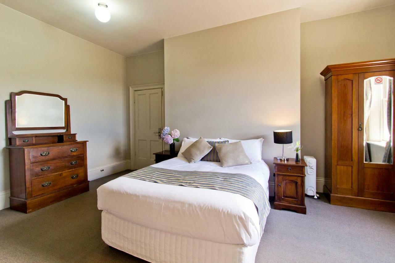 Hotel Deloraine Hotel 2*