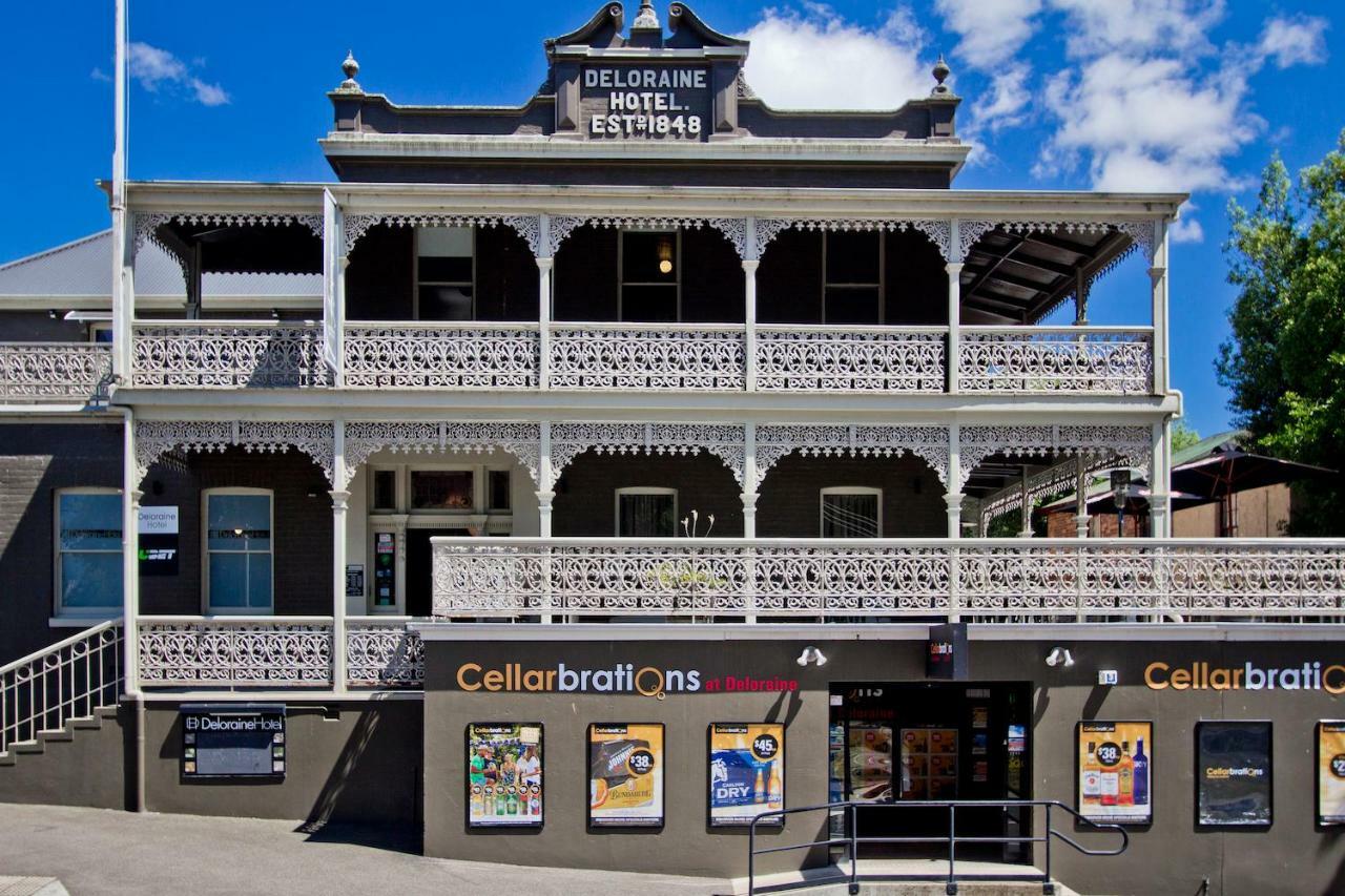 Hotel Deloraine Hotel