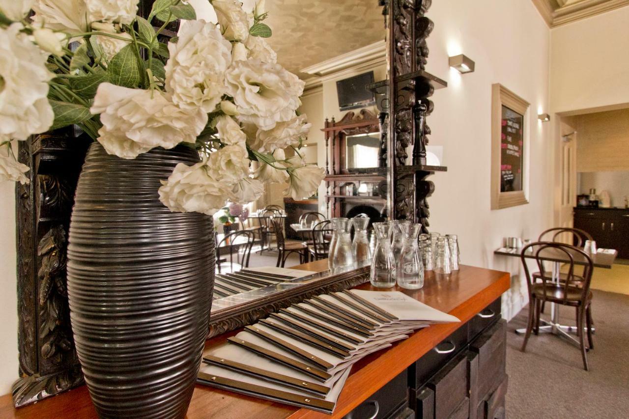 Deloraine Hotel Hotel