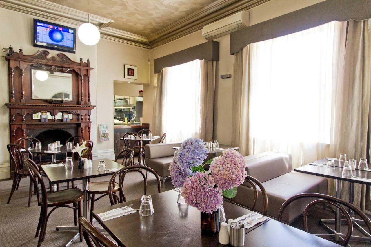 Deloraine Hotel Hotel